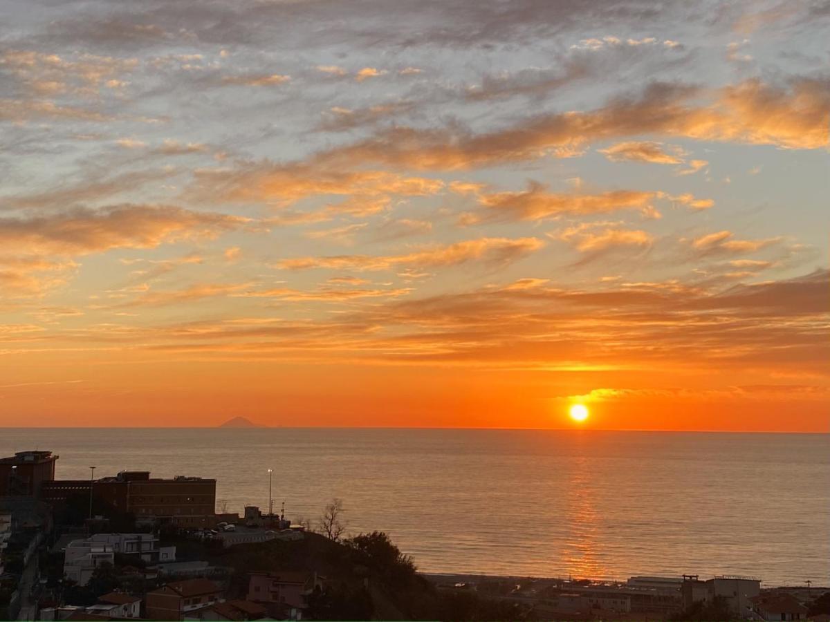 Апарт отель Vista Stromboli Паола Экстерьер фото